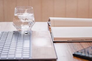 カスタムメニューのクラス名を削除する